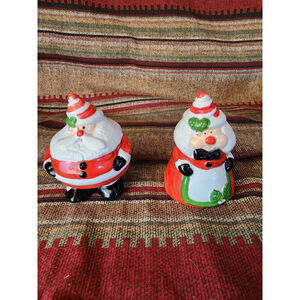 Vintage Santa Claus & Mrs Claus Salt & Pepper Red Swirl Hat HTF Collectible USED